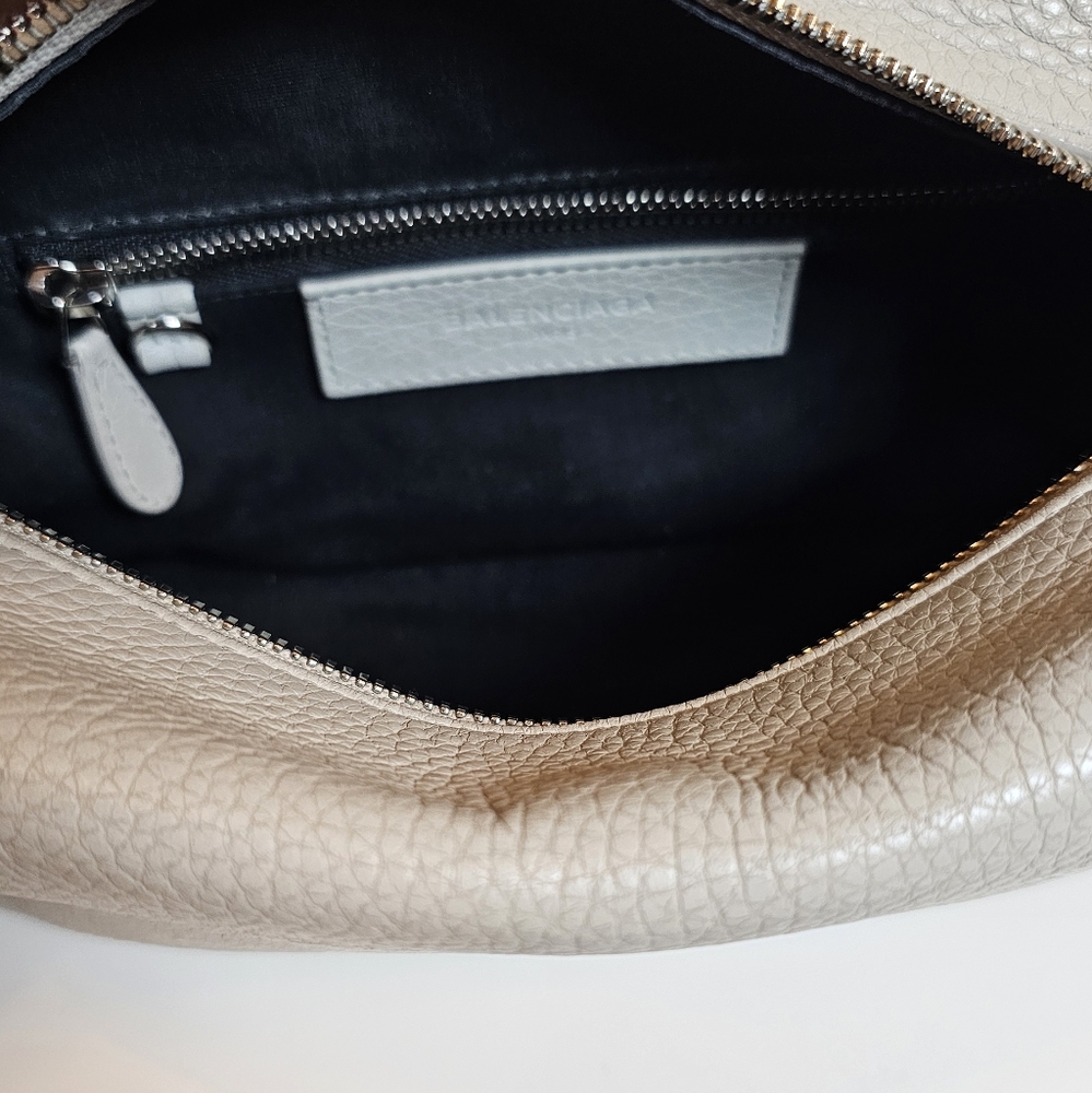 Balenciaga Gray Leather Shoulder Bag Camera Bag - Picture 17 of 17